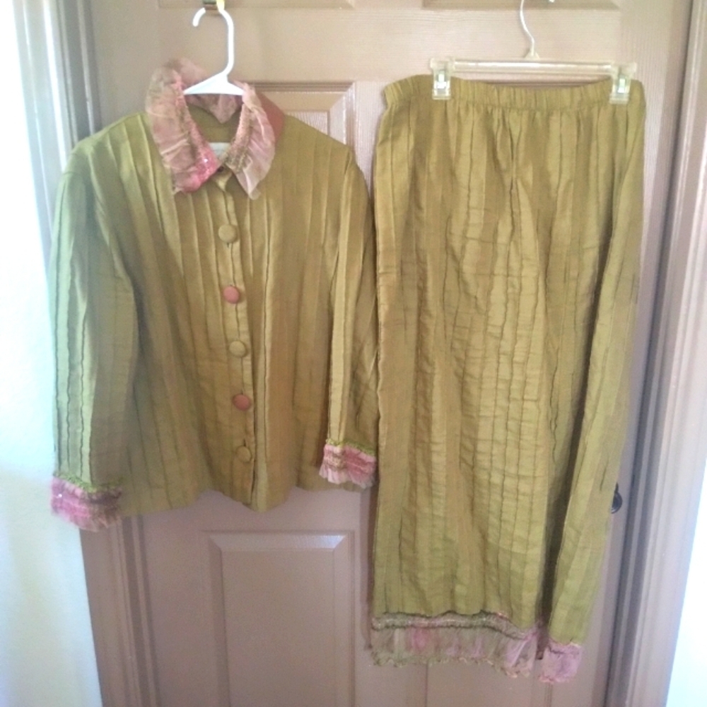 Ladies Two-Piece Set